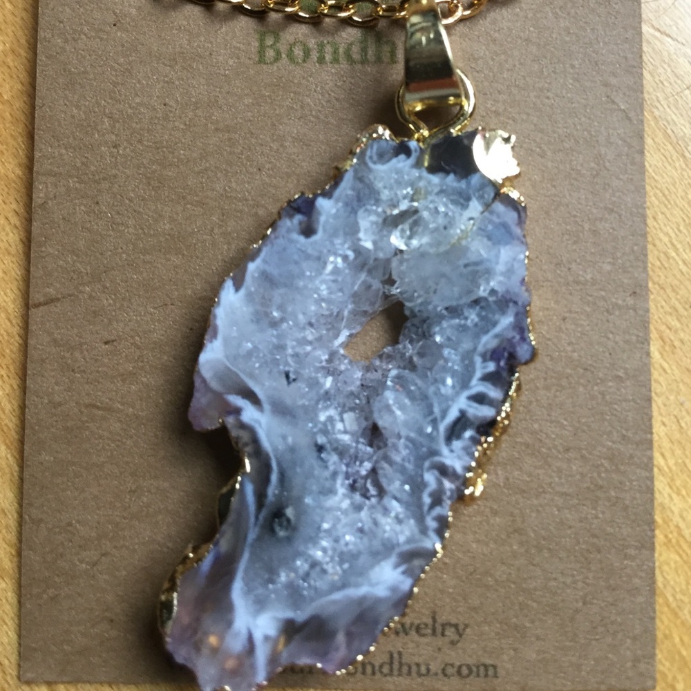 Agate Geode Slice Necklace 18K 🔮 - Picture 3 of 6